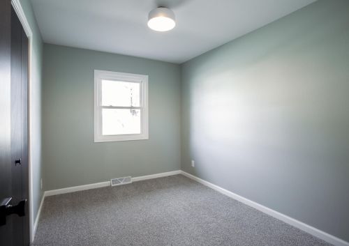 928 Cir Dr, Manitowoc WI 54220-4359 exterior