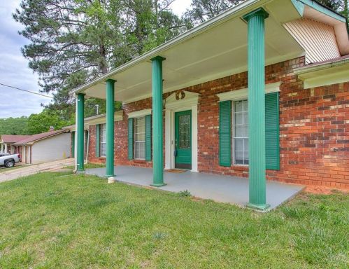 2051 Quilt Ct, Lithonia, GA 30058-5423