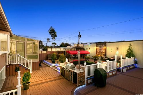 34 Heatherfield Rd, Valley Stream NY  11581-2314 exterior