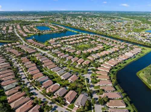 10084 Stonegate Dr, Fort Pierce FL 34987-2423 exterior