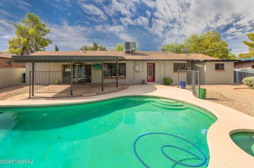 5441 7 St, Tucson AZ 85719-5410 exterior