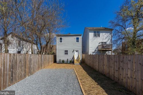 726 50th St, Washington DC  20019-4813 exterior