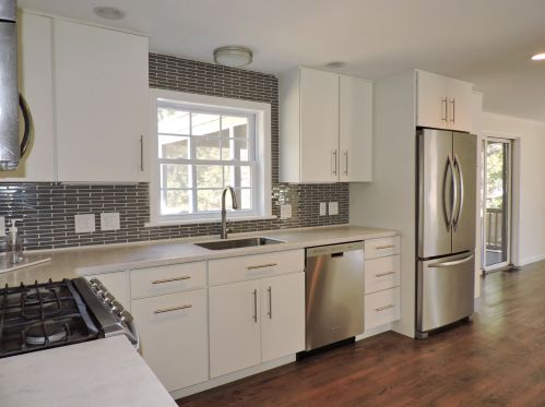 37 Curtisville Rd, Concord, NH 03301-5907