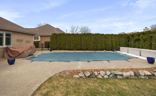 21462 Marina Cir, Macomb Township MI  48044-1323 exterior