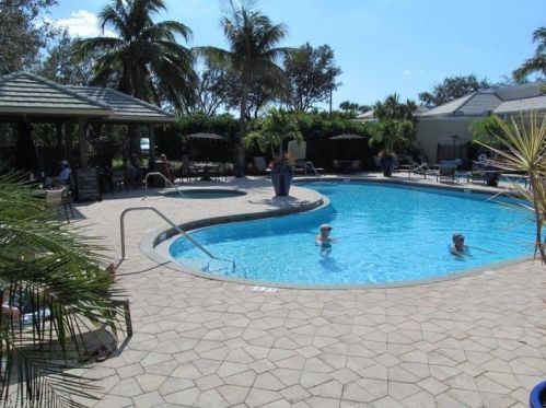 2910 Cypress Trace Cir, Naples FL 34119-8451 exterior