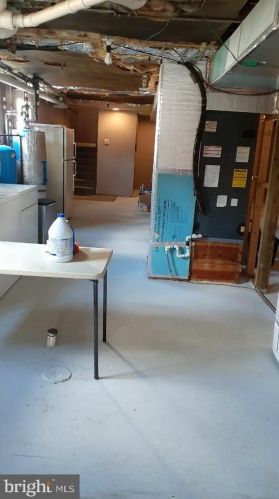 860 Pat Ln, Huntingtown MD exterior