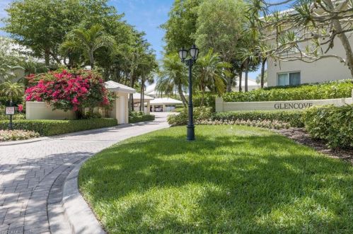 5813 Glencove Dr, Naples, FL 34108-3102