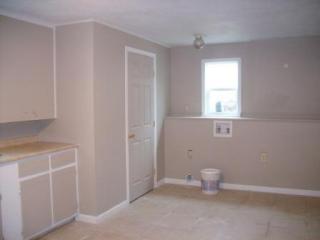 2242 Farmer Ave, Springfield MO  65803-1621 exterior