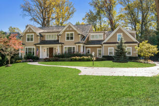 7021 Benjamin St, Mc Lean, VA 22101-1550