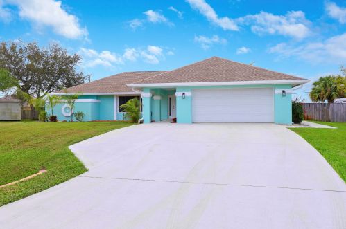 2398 Lejune St, Fort Pierce FL  34953-2677 exterior