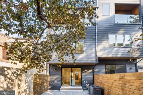 618 Catharine St, Philadelphia PA  19147-2910 exterior