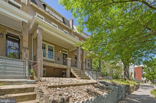 1936 4th St, Washington DC  20002-1251 exterior