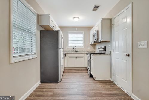 6630 Leisure Trl, Atlanta GA  30349-4462 exterior