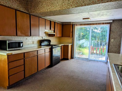 2010 Lincoln Rd, Allegan MI 49010-9441 exterior