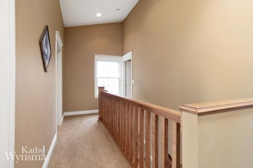 2514 Hall St, Grand Rapids MI 49506-3170 exterior