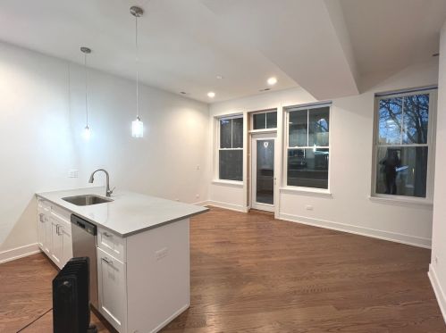 2205 Iowa St, Chicago IL  60622-4844 exterior