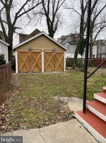 833 Edgewood Ave, Trenton, NJ 08618-5301