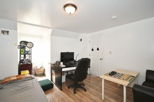 224 Ophelia St, Pittsburgh PA 15213-4230 exterior