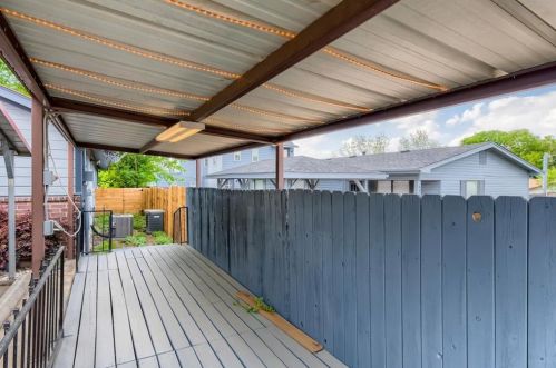 6918 Bethune Ave, Austin TX 78752-3229 exterior