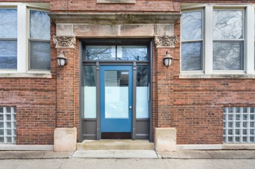4055 Wolcott Ave, Chicago, IL 60613-2427