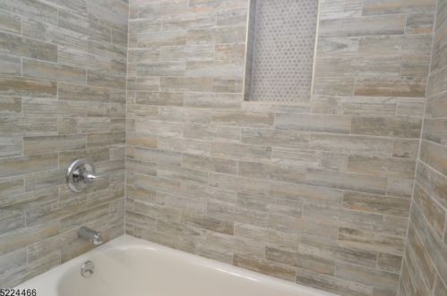 132 Shawnee Trl, Wharton NJ  07885-2934 exterior