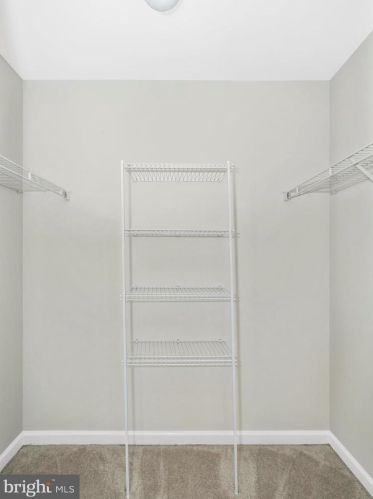 22213 Broadway Ave, Clarksburg MD 20871-3430 exterior