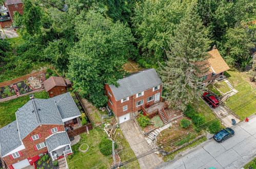 127 Richland Dr, Pittsburgh PA 15235-4413 exterior