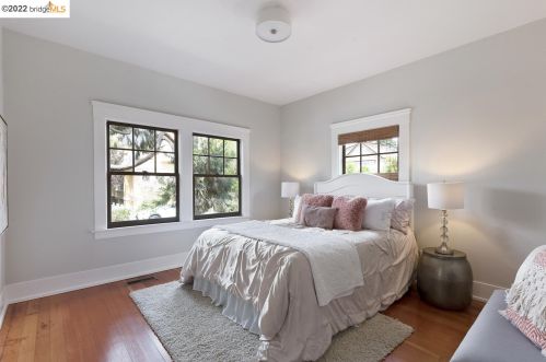 2747 Fulton St, Berkeley CA 94705-1031 exterior