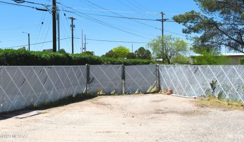 5122 28th St, Tucson AZ  85711-5822 exterior