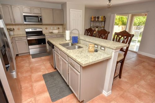 1761 Bradway Ln, Fort Pierce FL 34953-1621 exterior