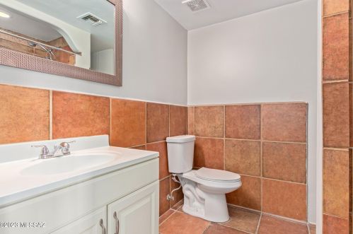 818 Calle Bocina, Tucson AZ  85756-6434 exterior