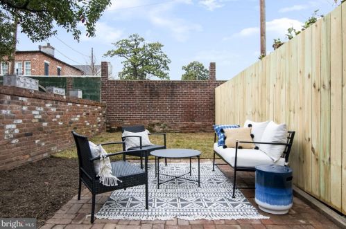 313 Royal St, Alexandria VA  22314-2628 exterior