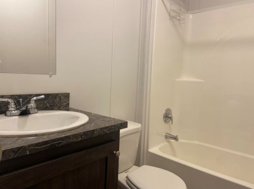 1479 Sarnia St, Meskegon MI 49444-3309 exterior