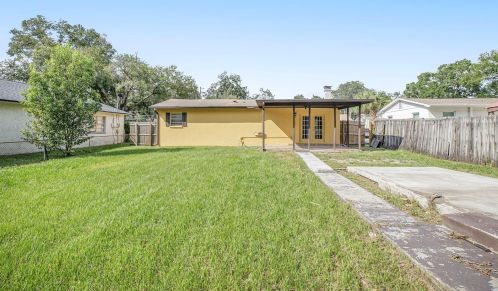 5013 Liberty St, Tampa FL 33617 exterior