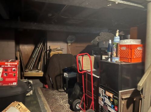 212 Elizabeth St, Pittsburgh PA 15207-1822 exterior