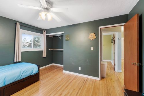 2709 Jean Duluth Rd, Duluth MN 55804-2630 exterior