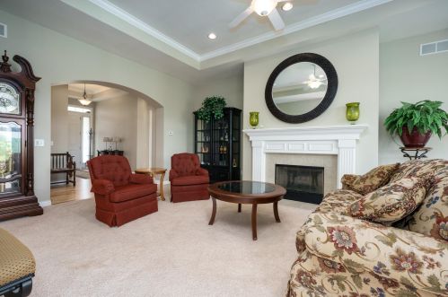 8690 Oakland Hl Cir, Kalamazoo MI 49024-5298 exterior