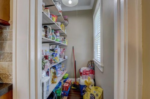 2106 34, Milwaukee WI 53215-2301 exterior