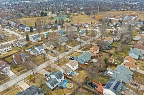 1027 Ascot Dr, Bull Valley IL 60014-8832 exterior