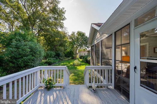 237 Lakeside Dr, Lewes DE 19958-8993 exterior