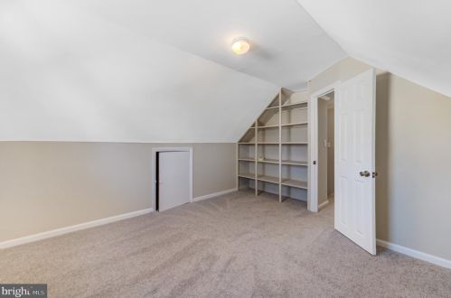 3 Scarsdale Ave, Trenton NJ  08618-1921 exterior