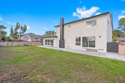 1850 Mariposa Ln, Fullerton CA  92833-1819 exterior