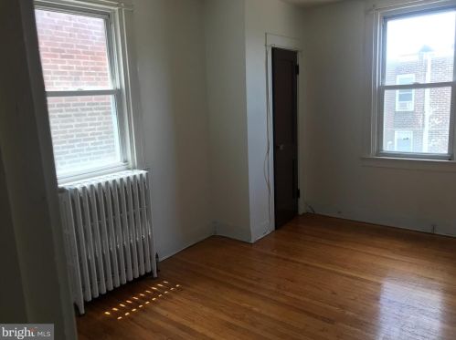 4124 Glendale St, Philadelphia PA  19124-5322 exterior