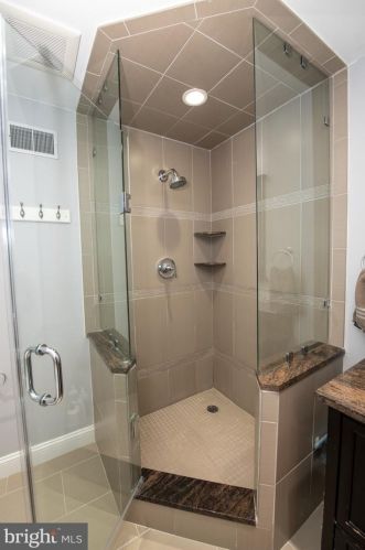 2932 Juniper St, Philadelphia PA 19148-4951 exterior