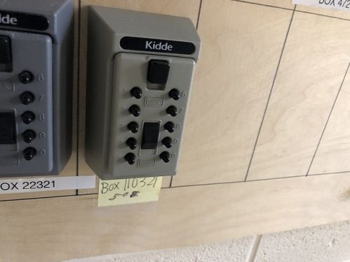 1700 56th St, Chicago IL 60637-1970 exterior