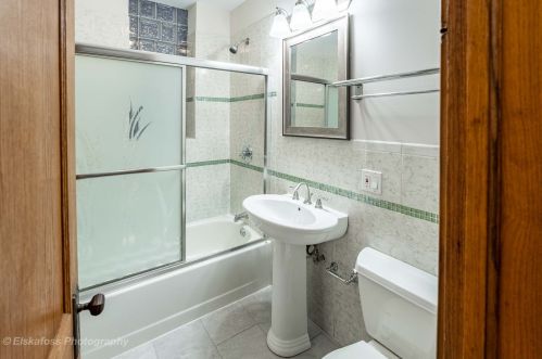 2548 Augusta Blvd, Chicago IL  60622-4569 exterior