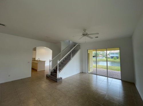 2213 Newport Is Blvd, Fort Pierce FL 34953-4378 exterior