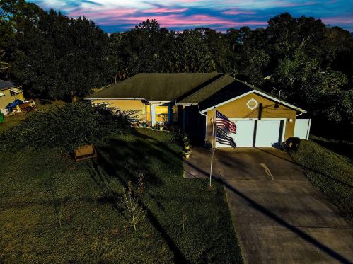 5802 Myrtle Dr, Fort Pierce FL 34982-7535 exterior