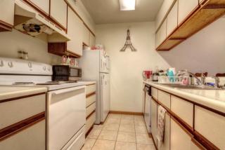 105 Daniel St, Champaign IL  61820-6083 exterior