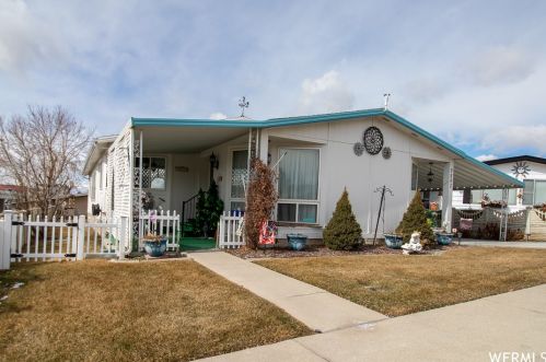 9892 Morning Star Way, Sandy UT 84070-3220 exterior